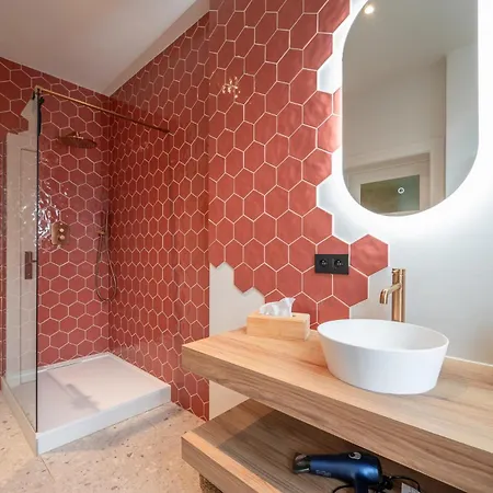 Cezar - Big House At The Center Of - Free Parking Villa